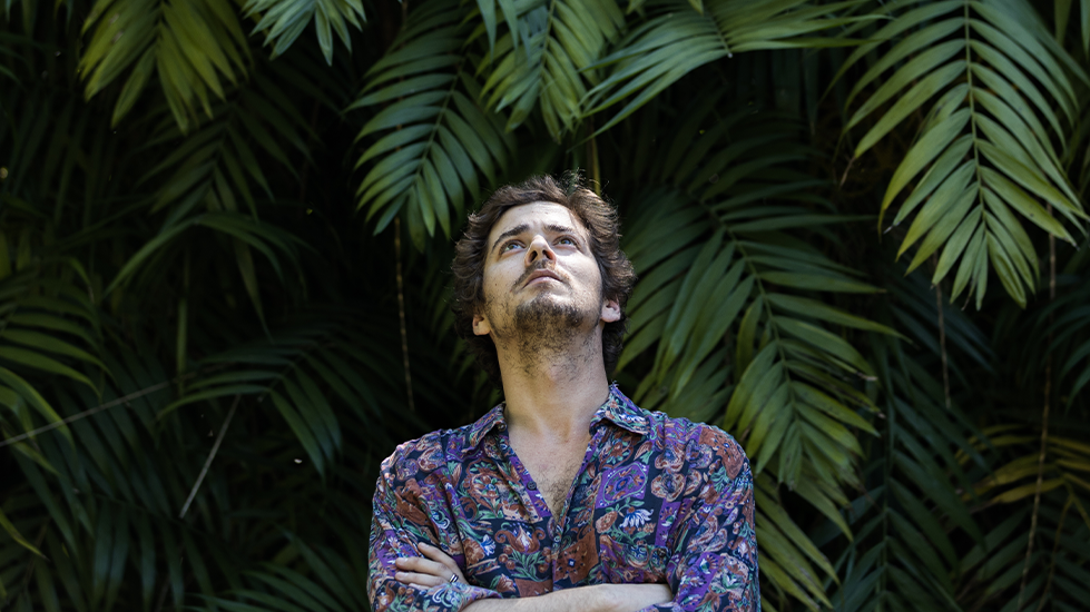 AFTER HOURS COM FRANCISCO AP