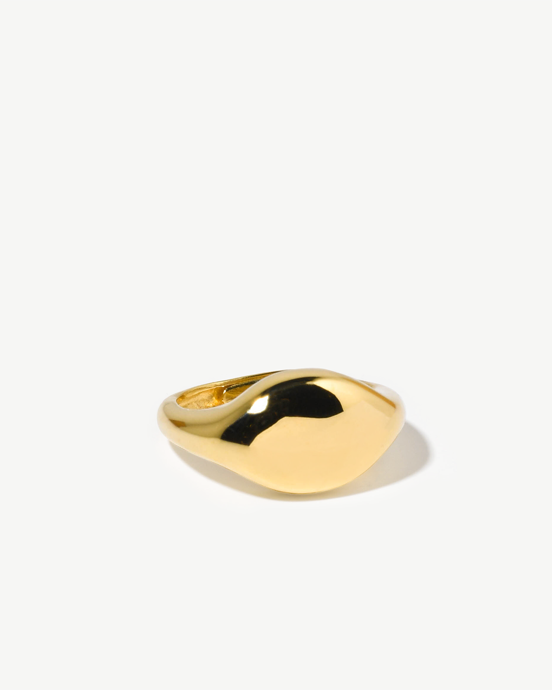 Anel em prata dourada com zirconia