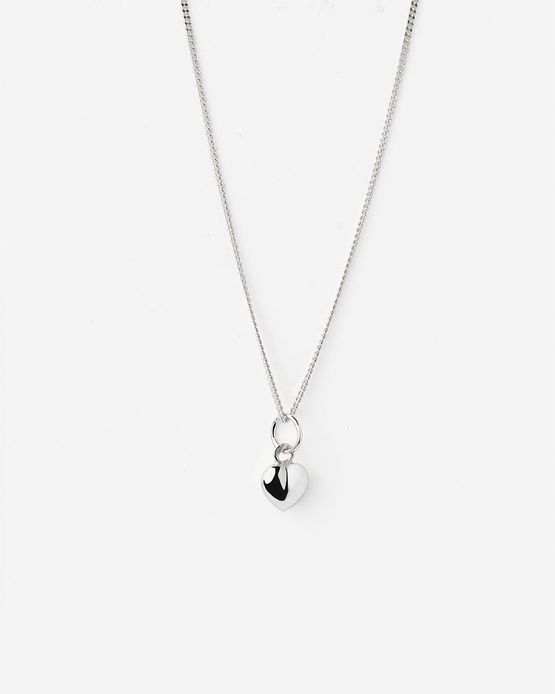 Colar em prata com mini coração