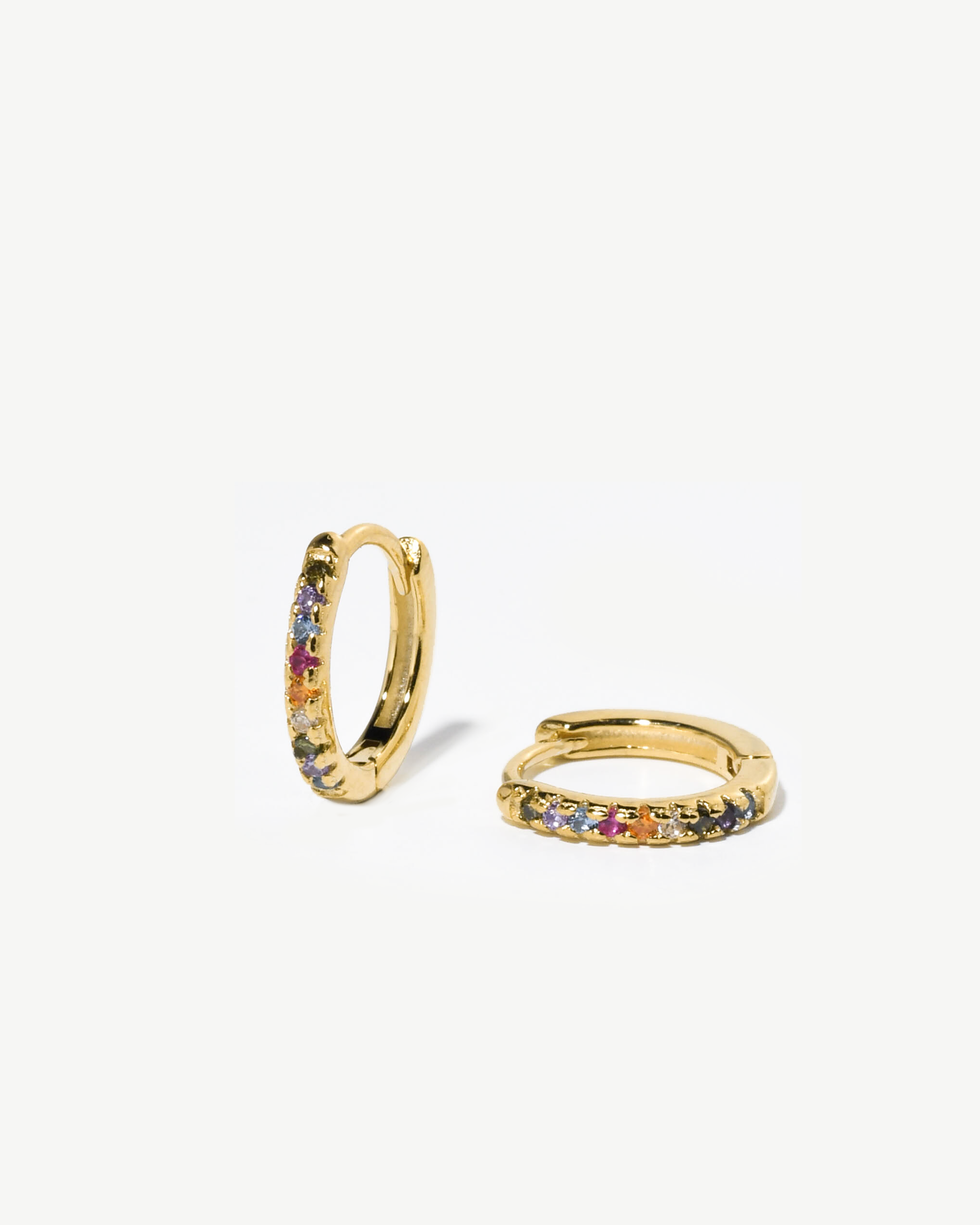 Argolas mini em prata com zirconias