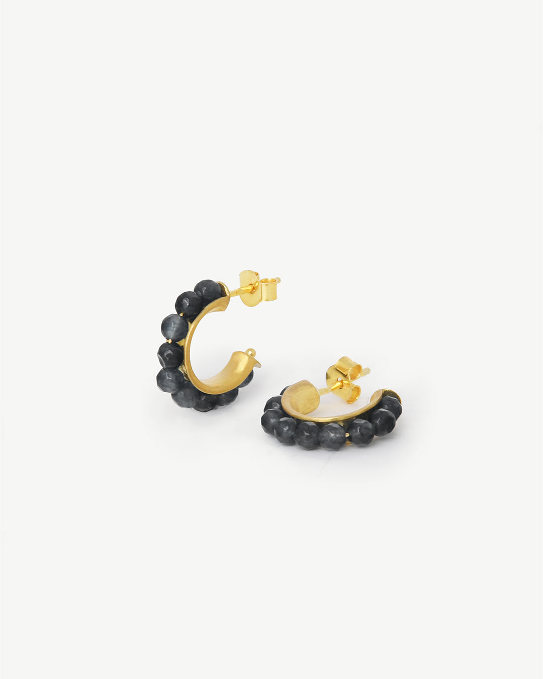 Argolas em prata 925 com banho de ouro 18K e pedras naturais coloridas