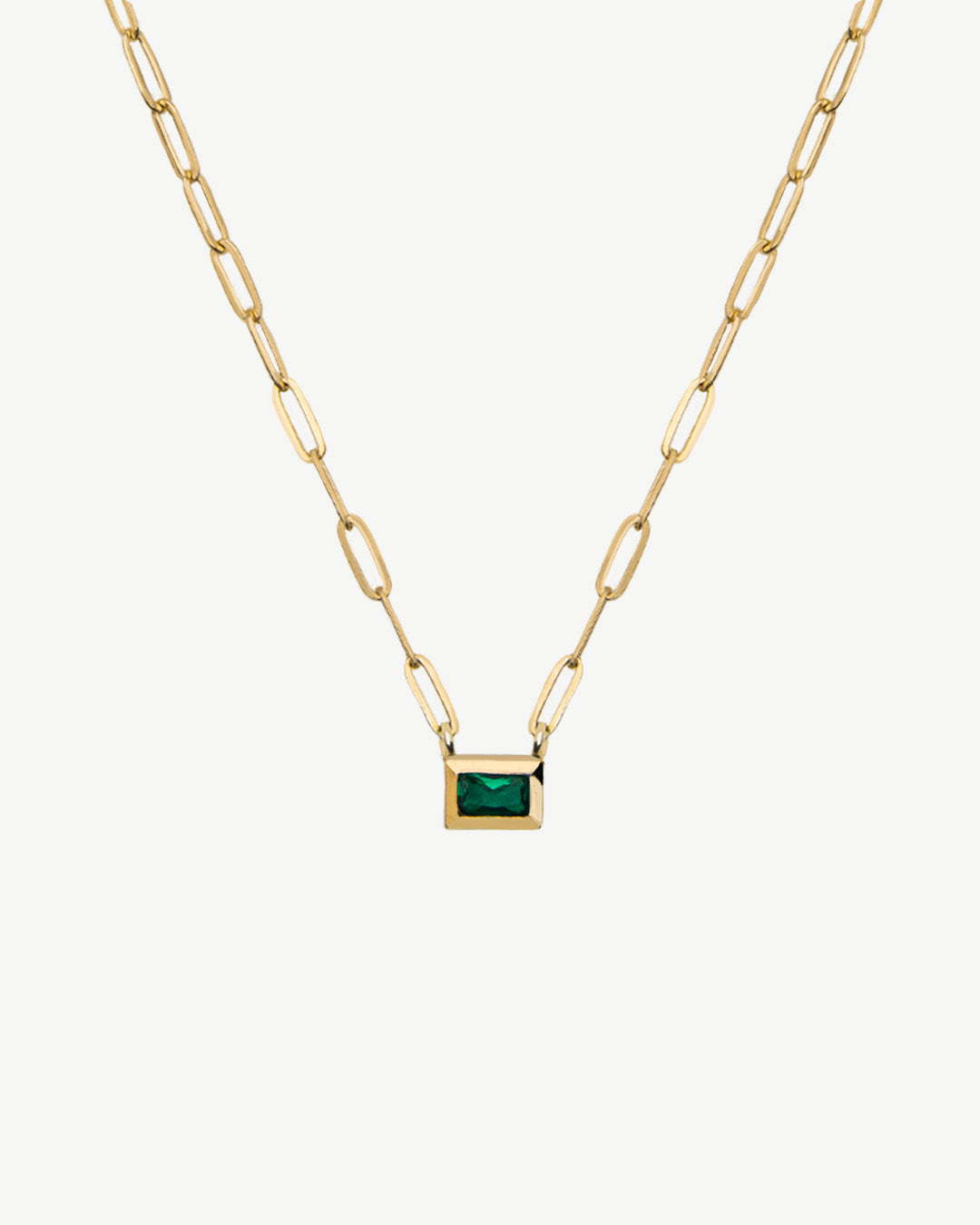 Colar em malha de prata dourada com pendente zirconia