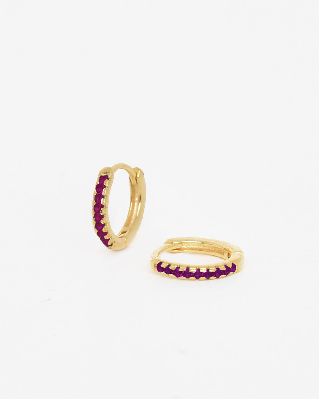 Argolas mini em prata com zirconias