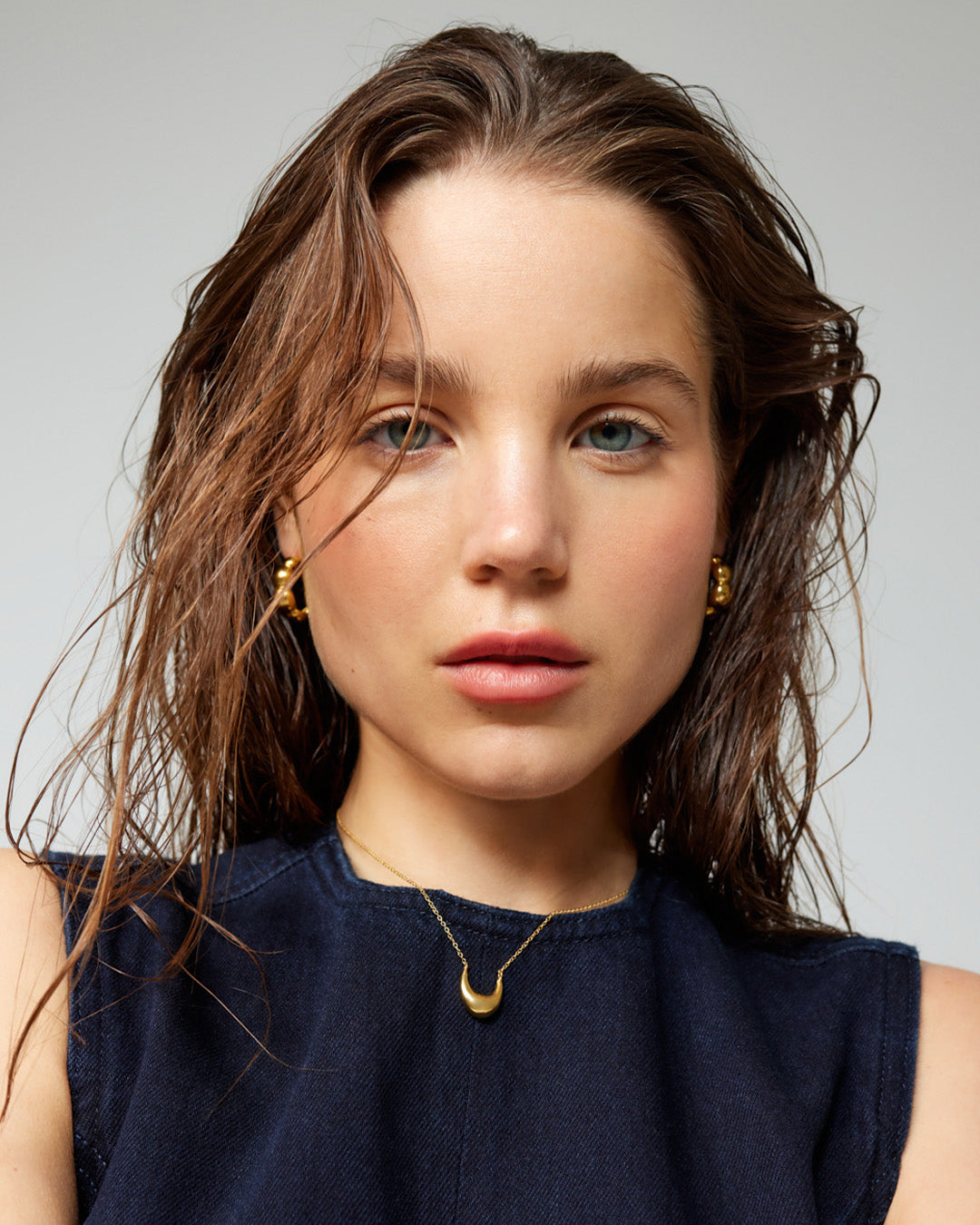 Colar Meia Lua Dourado