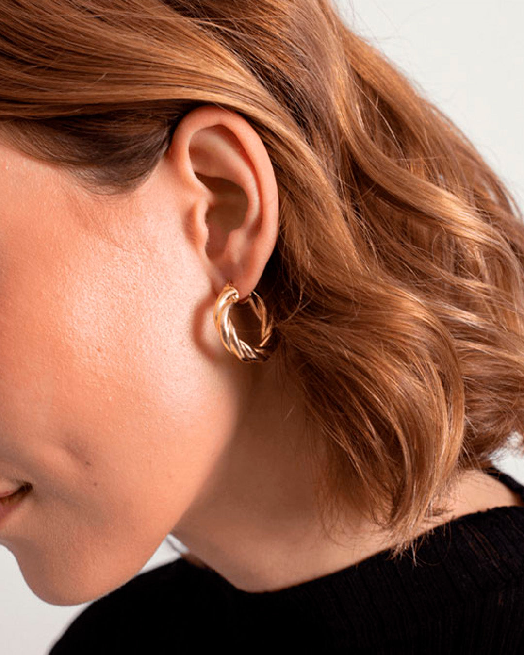 Argolas douradas torcidas S