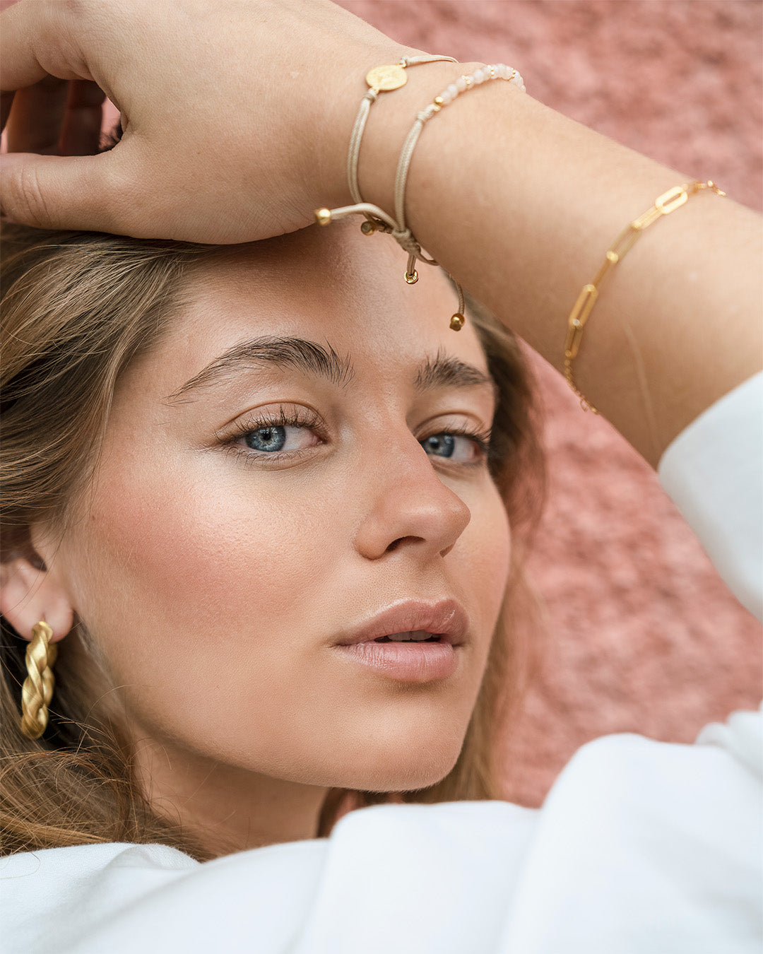 Argolas em prata 925 com banho de ouro 18K ou ródio em modelo