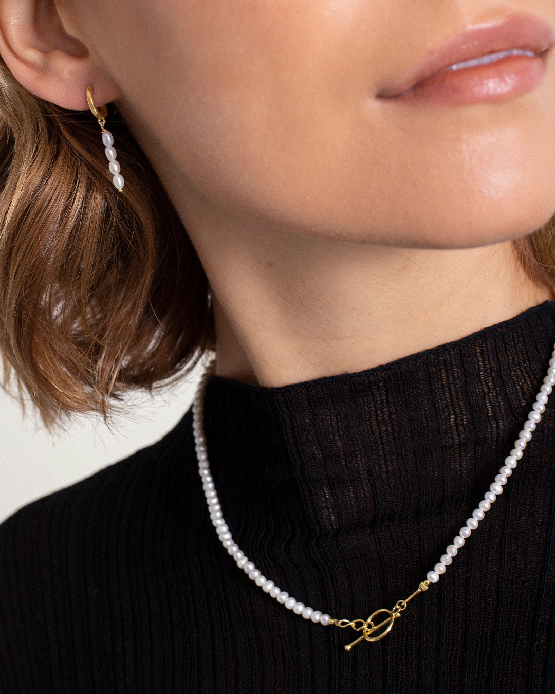 Argolas Douradas com pérolas