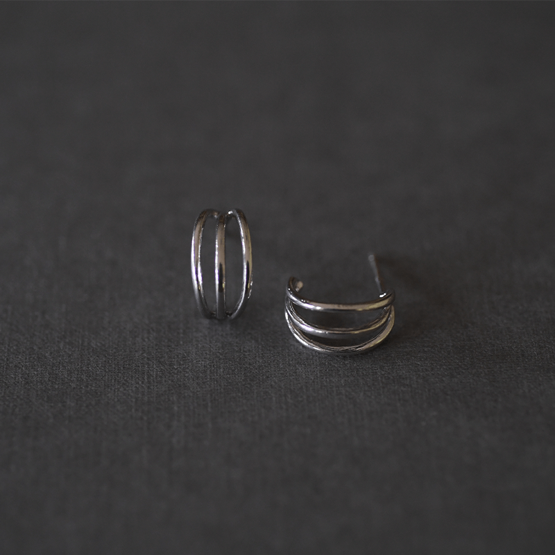 Argolas triplas em prata 925 e banho de ouro 18K ou ródio