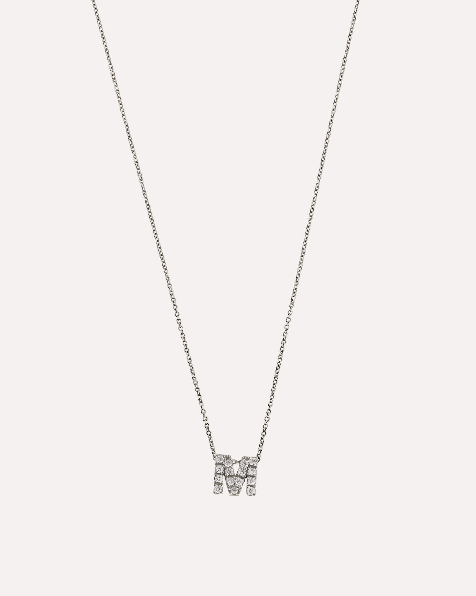 Colar letra inicial em prata