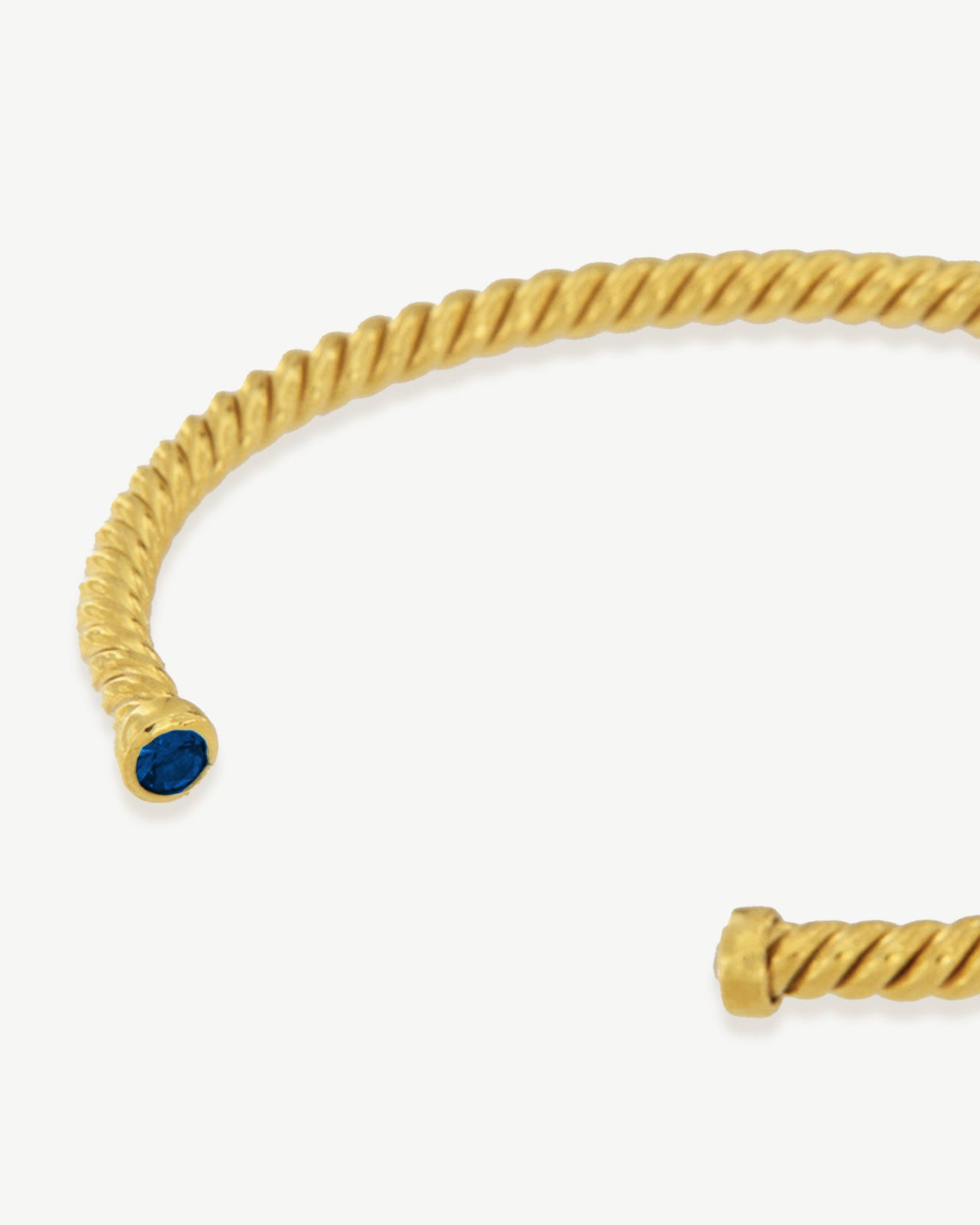 Escrava Arni dourada com zirconia