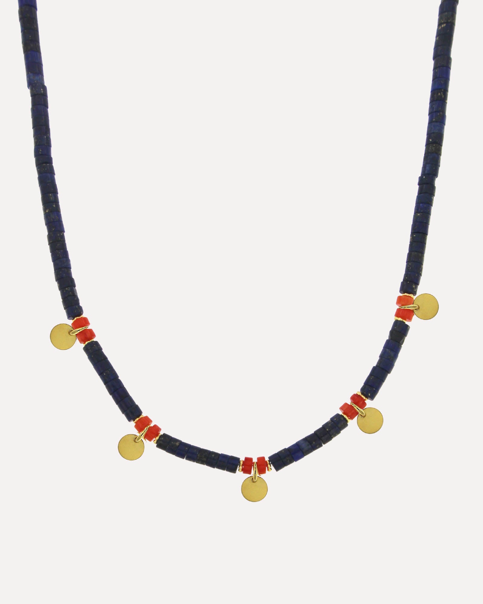 Colar com pedras coloridas