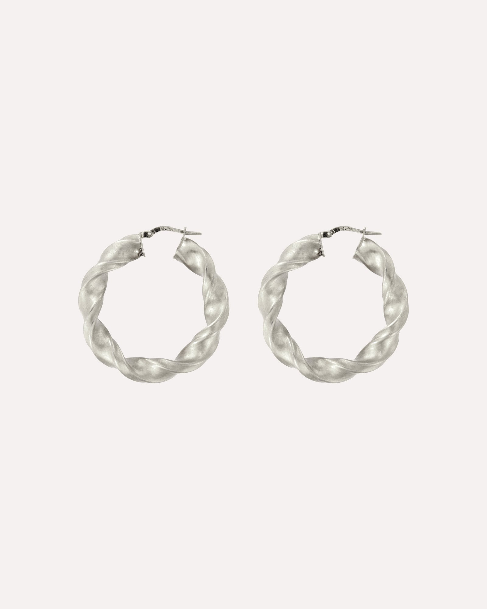 Argolas maxi torcidas em prata dourada