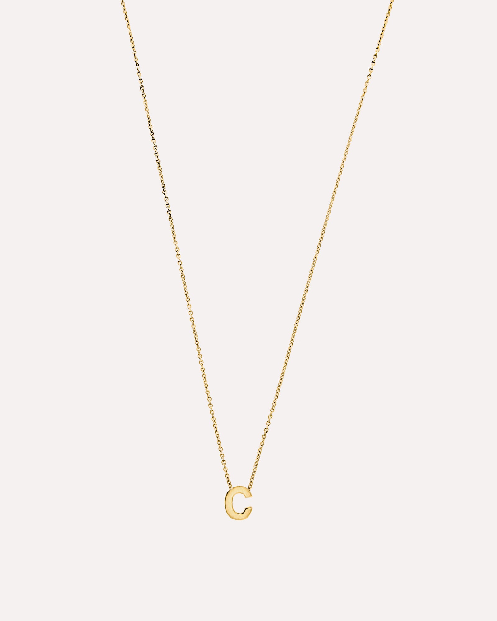 Colar letra inicial em prata