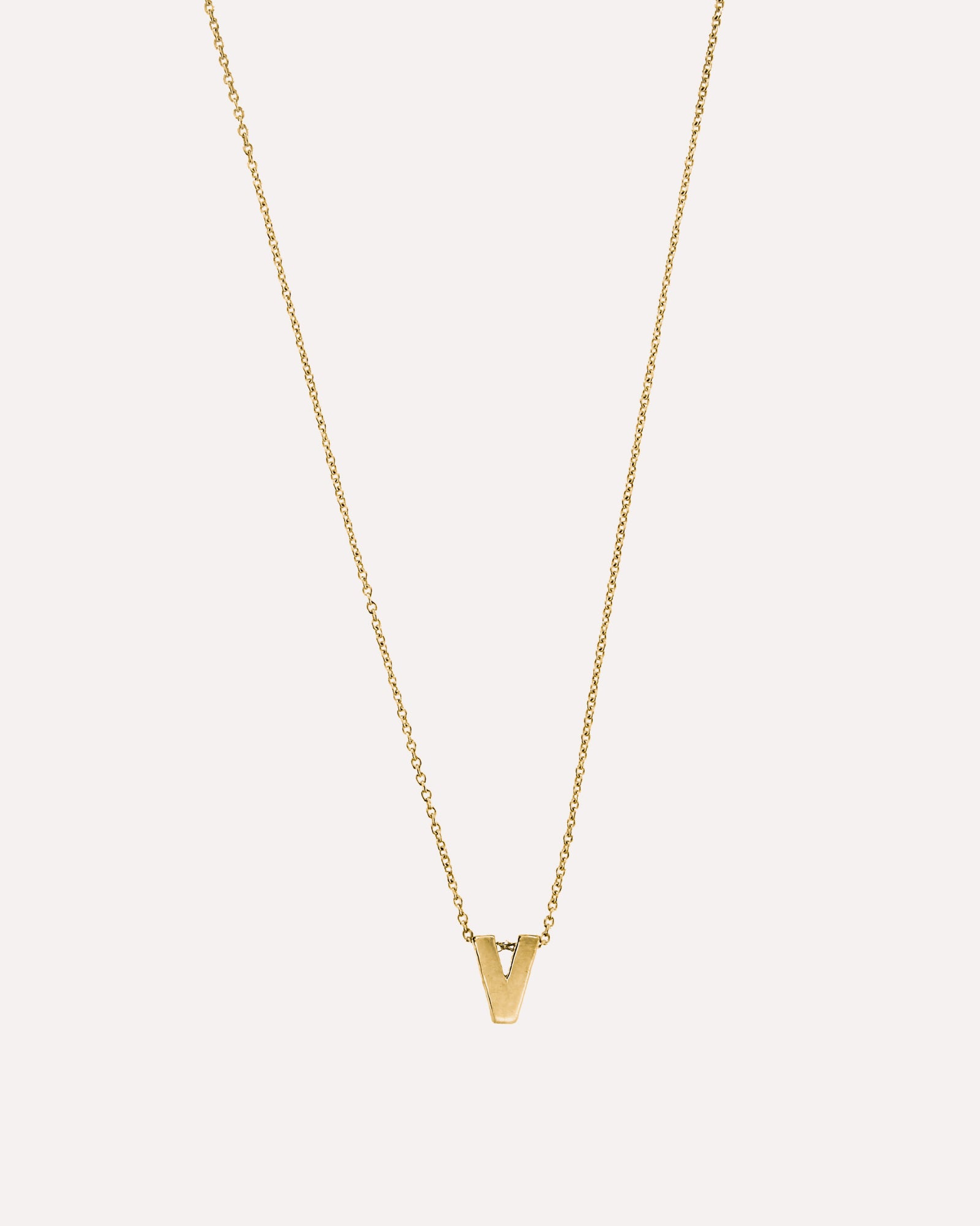 Colar letra inicial em prata