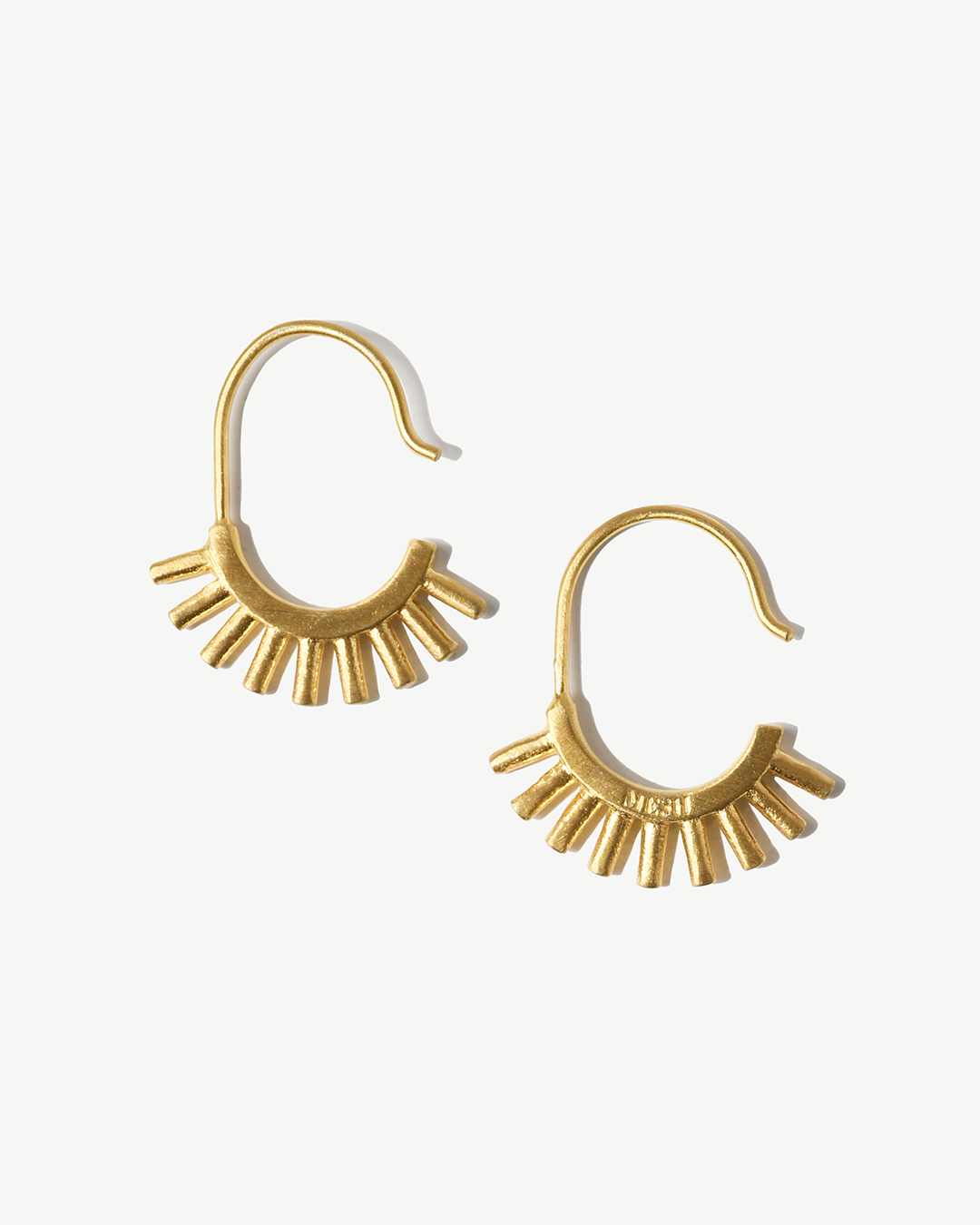 Argolas em prata dourada