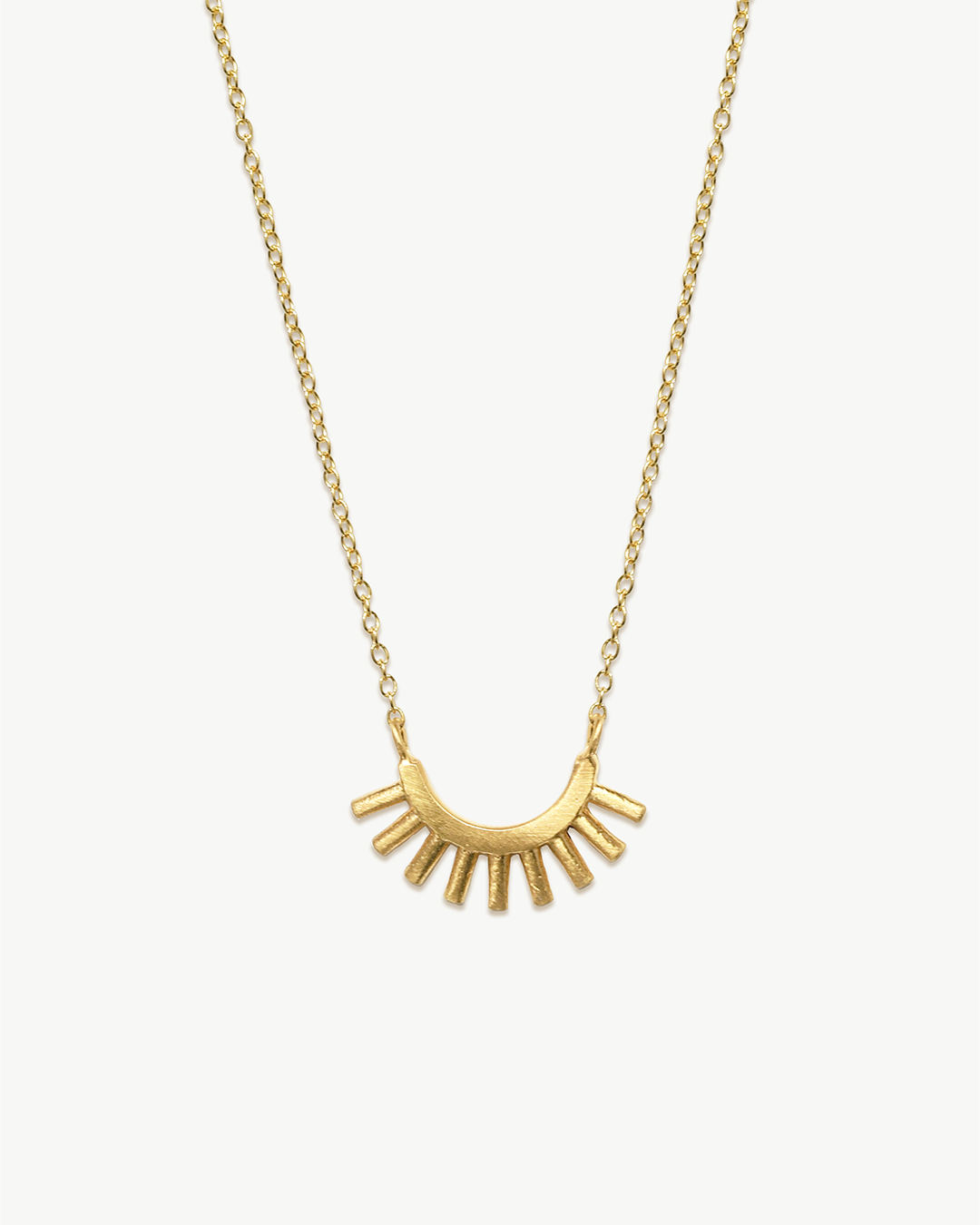 Colar com pendente em prata dourada