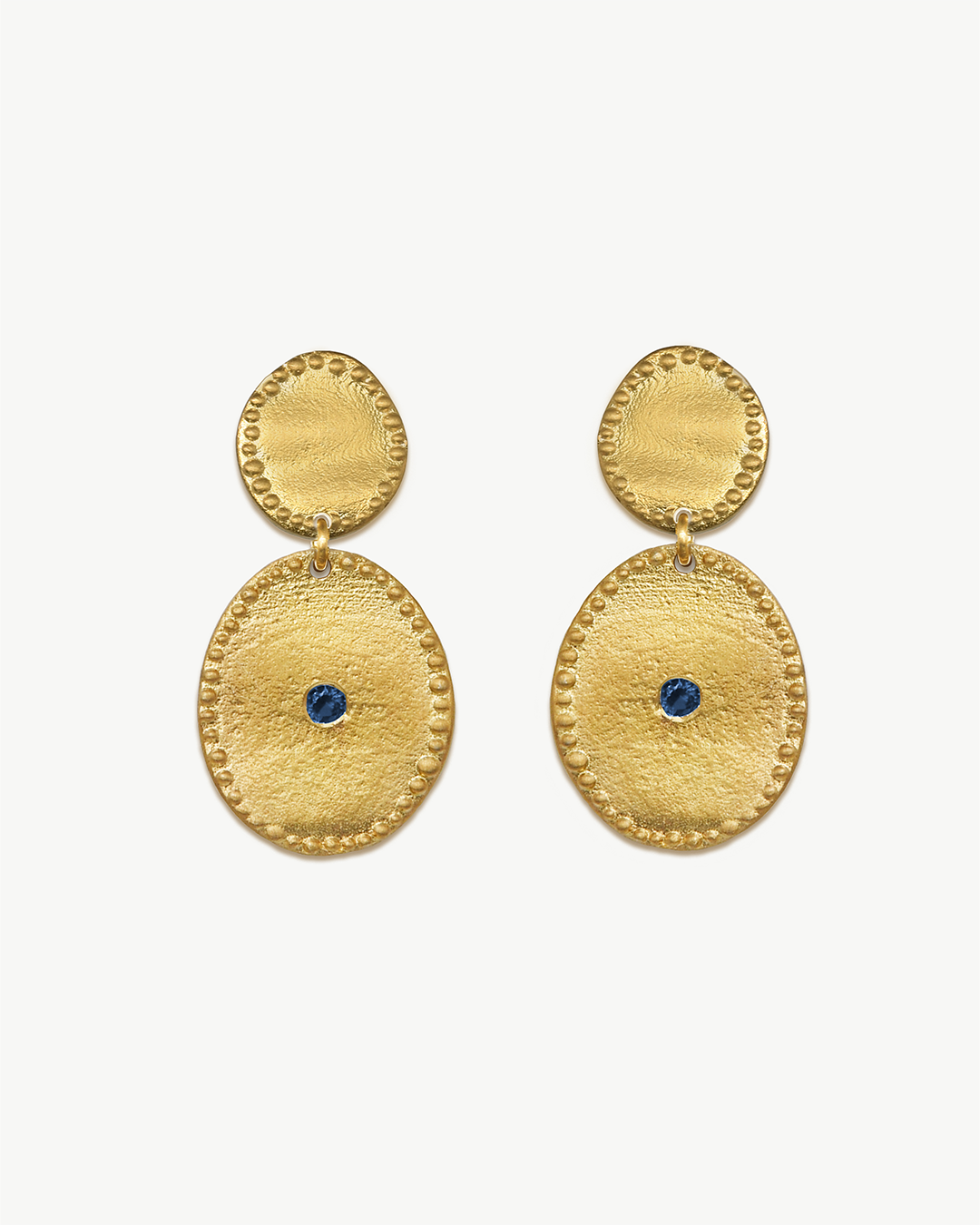 Brincos em prata dourada