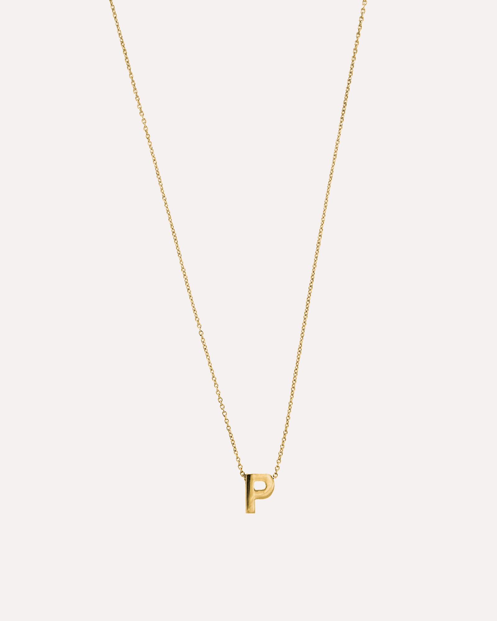 Colar letra inicial em prata