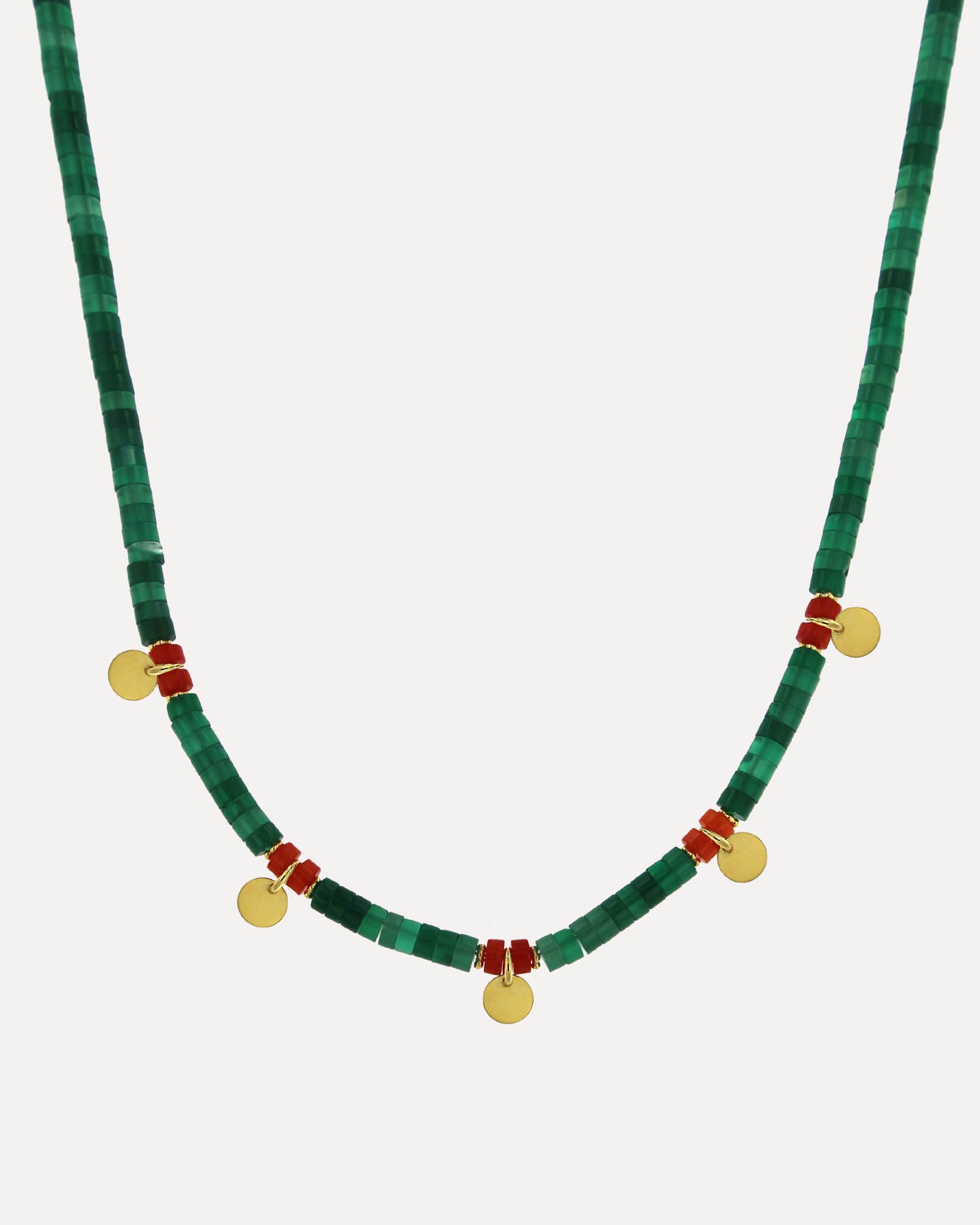 Colar com pedras coloridas