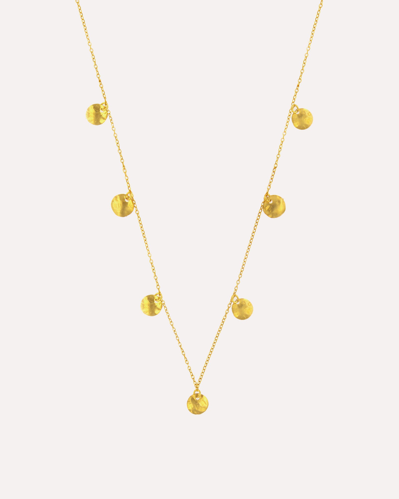 Colar em prats dourada com medalhas toscas