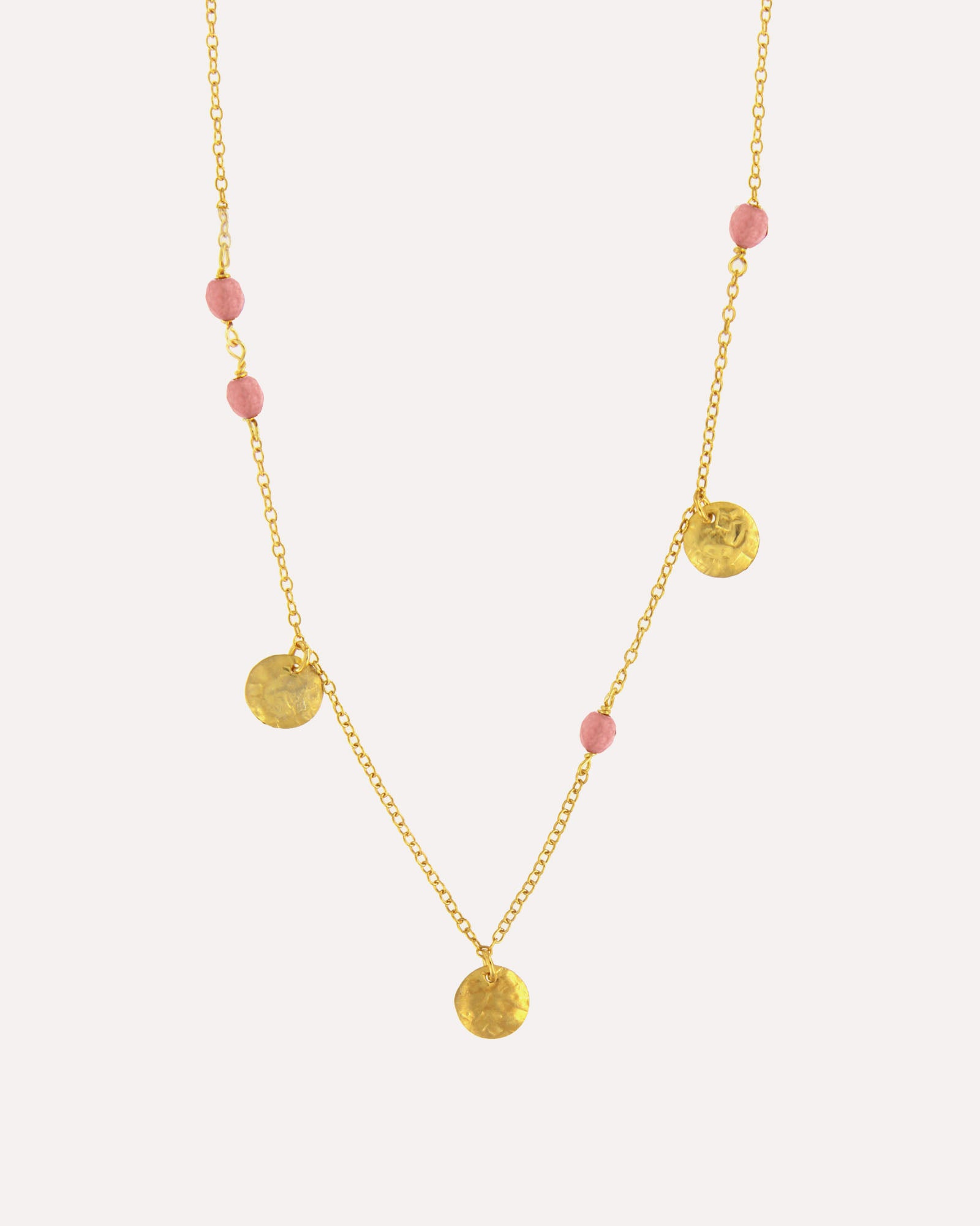 Colar com medalhas pendestes e pedras coloridas