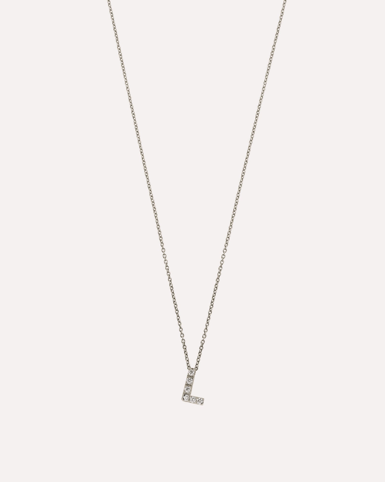 Colar letra inicial em prata