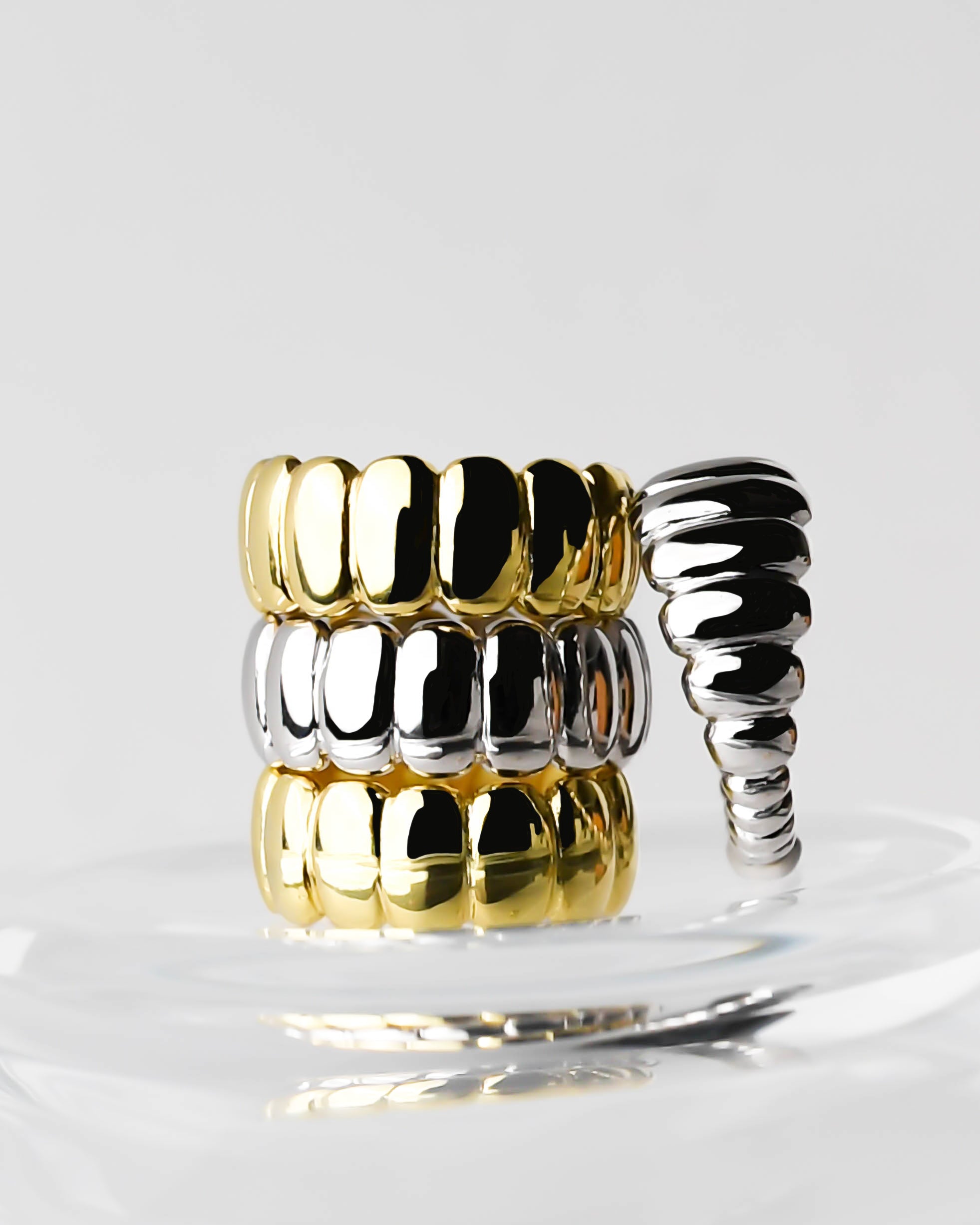 Anéis Mesh  em prata 925 com banho de ouro 18K ou ródio.