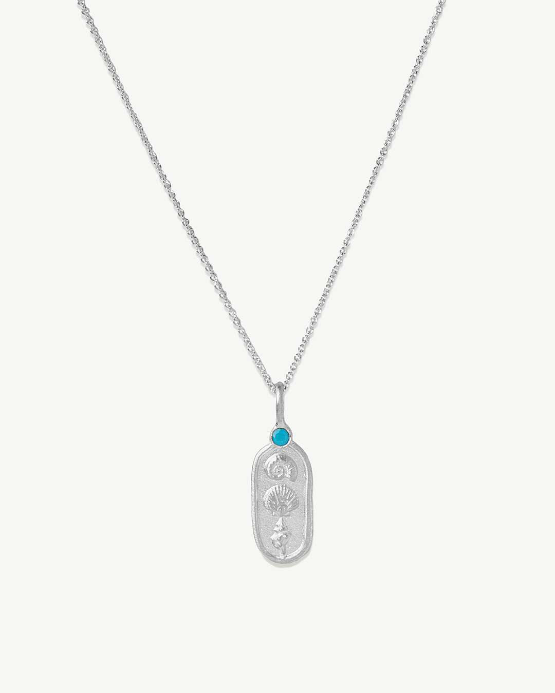 Colar com pingente em prata 925 com banho de ródio e zircónia cúbica.