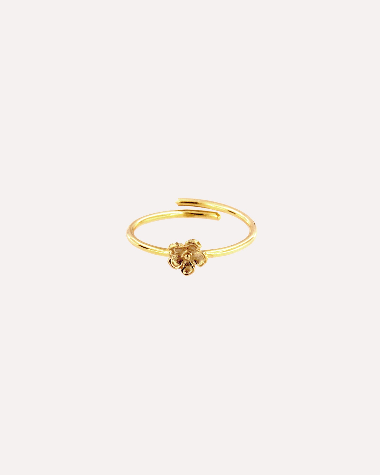 Anel dourado flor