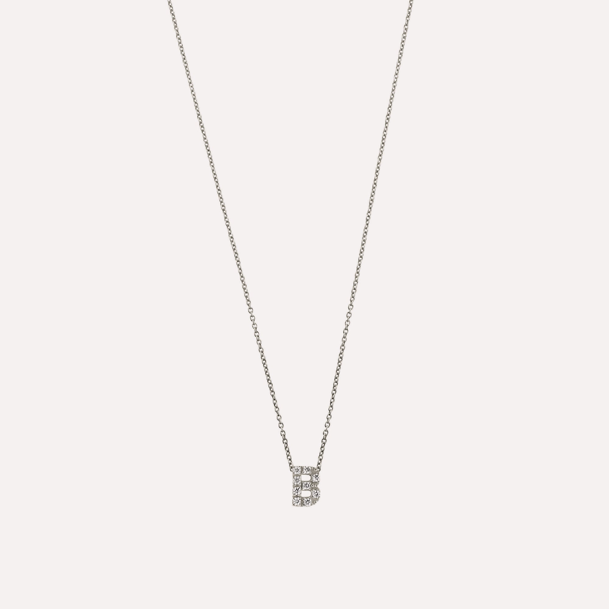 Colar letra inicial em prata