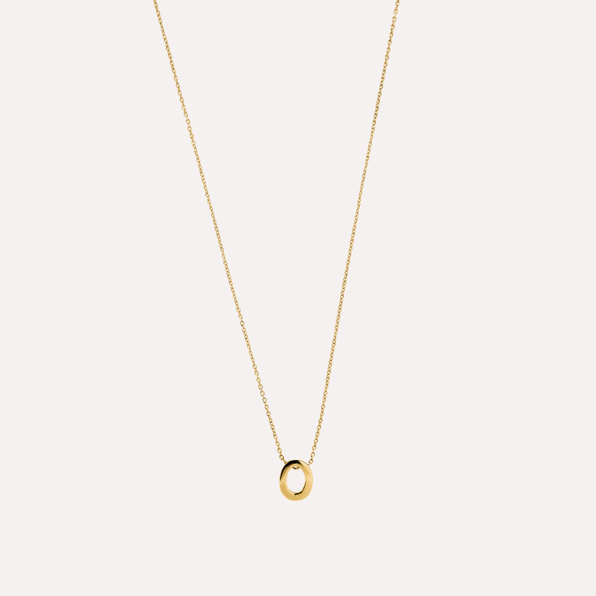 Colar letra inicial em prata