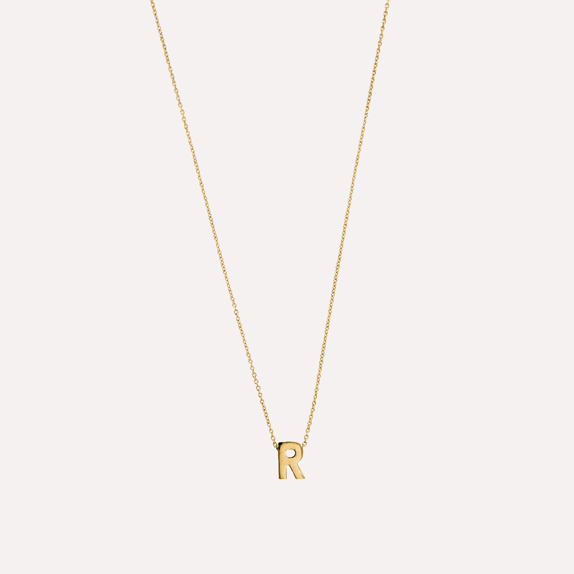 Colar letra inicial em prata