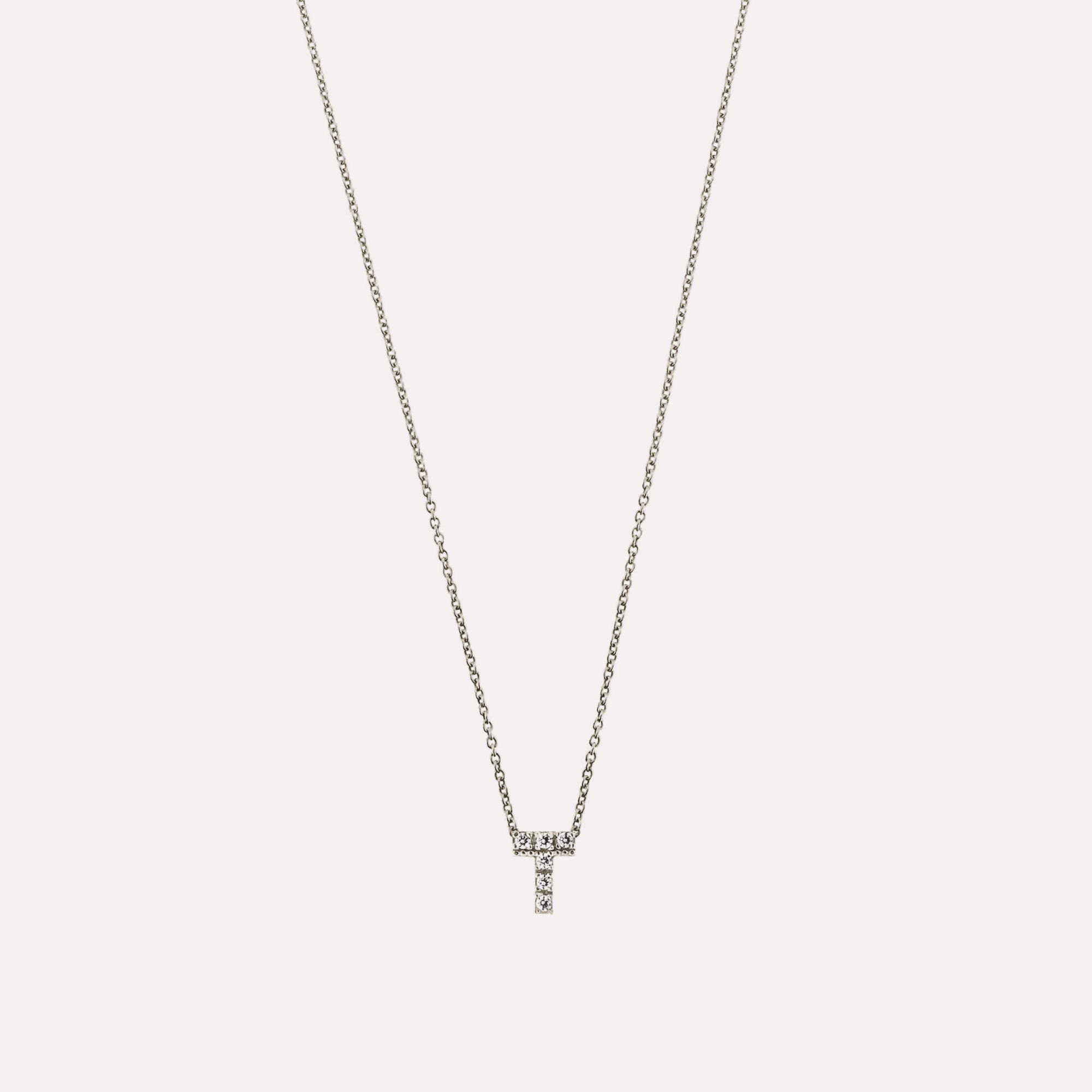 Colar letra inicial em prata