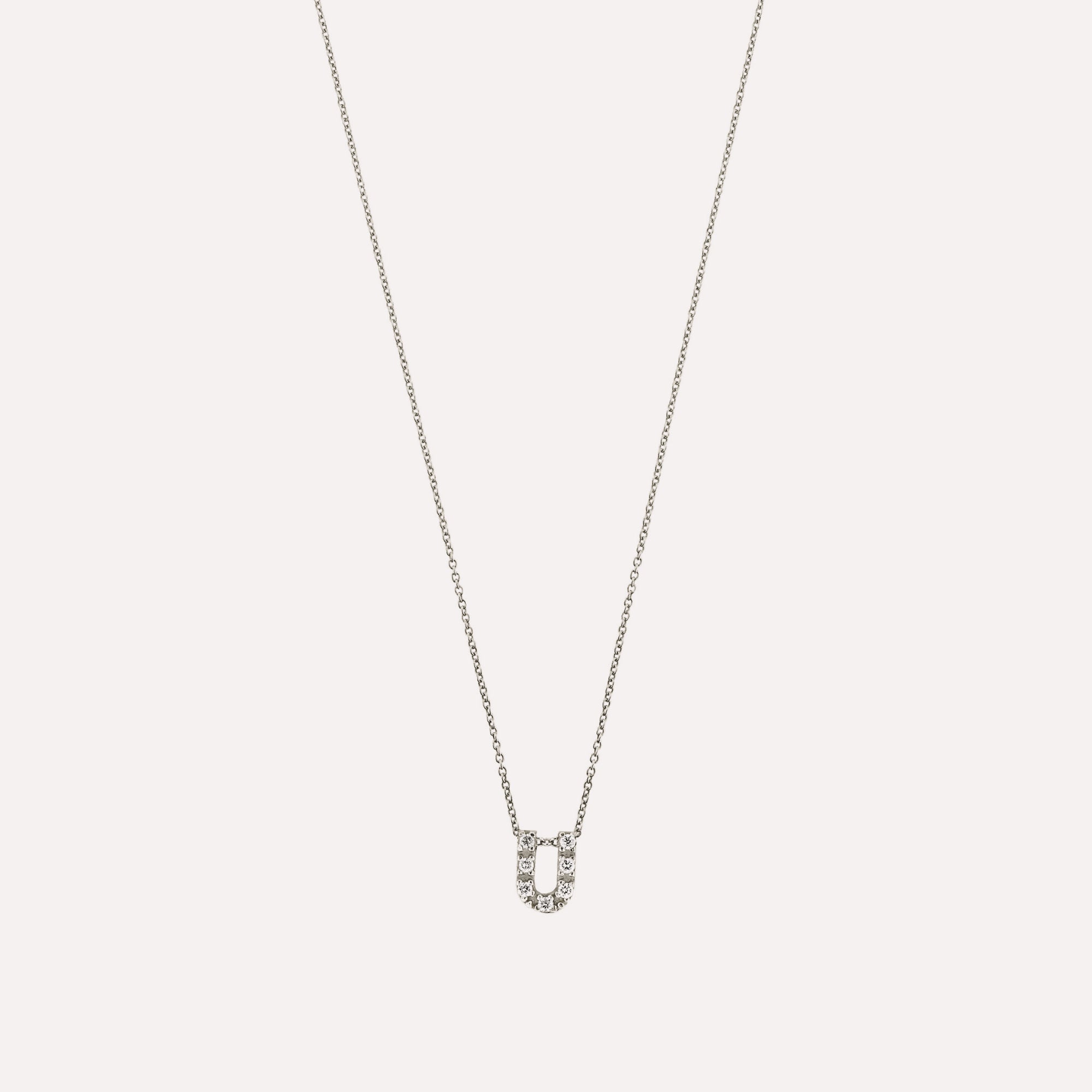 Colar letra inicial em prata