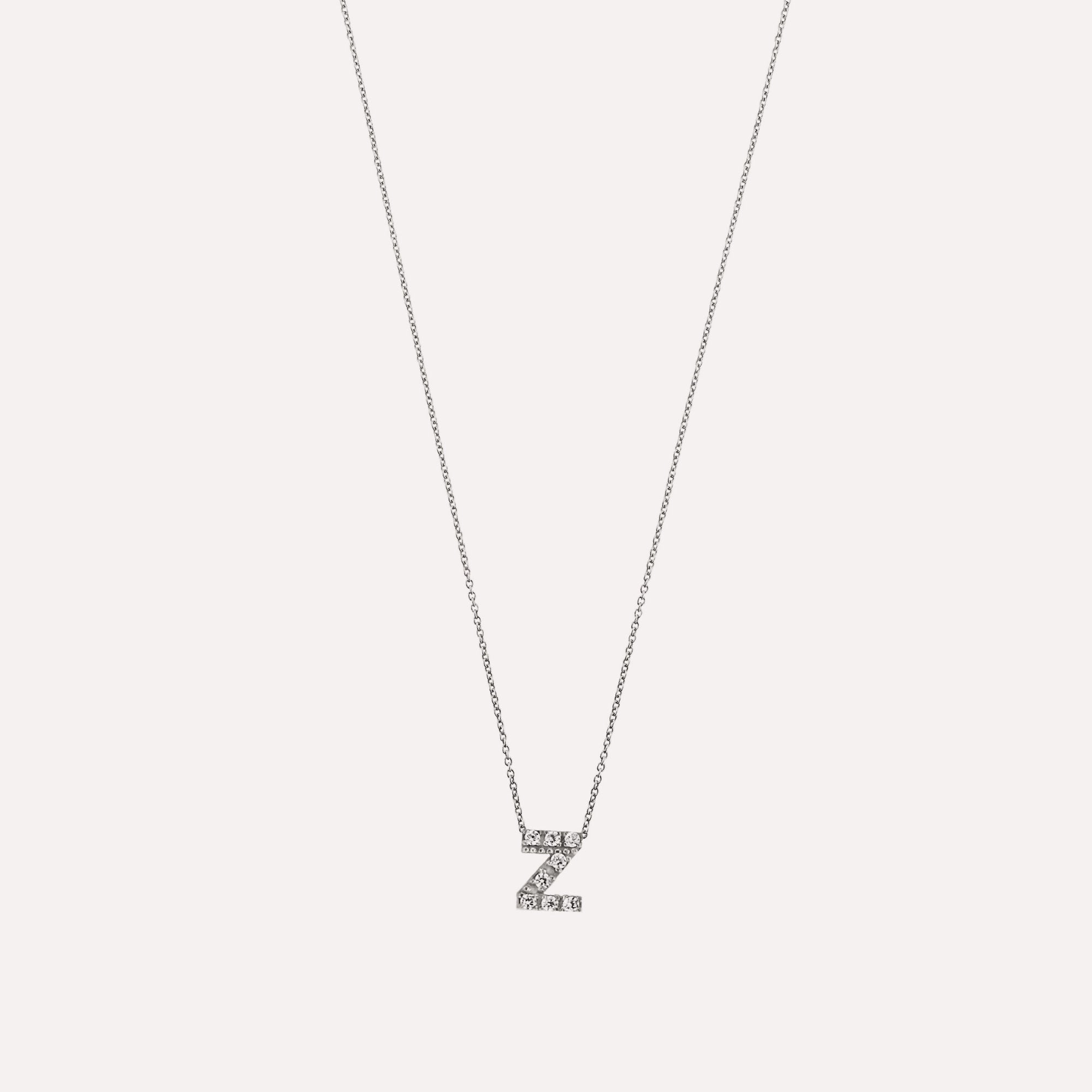 Colar letra inicial em prata