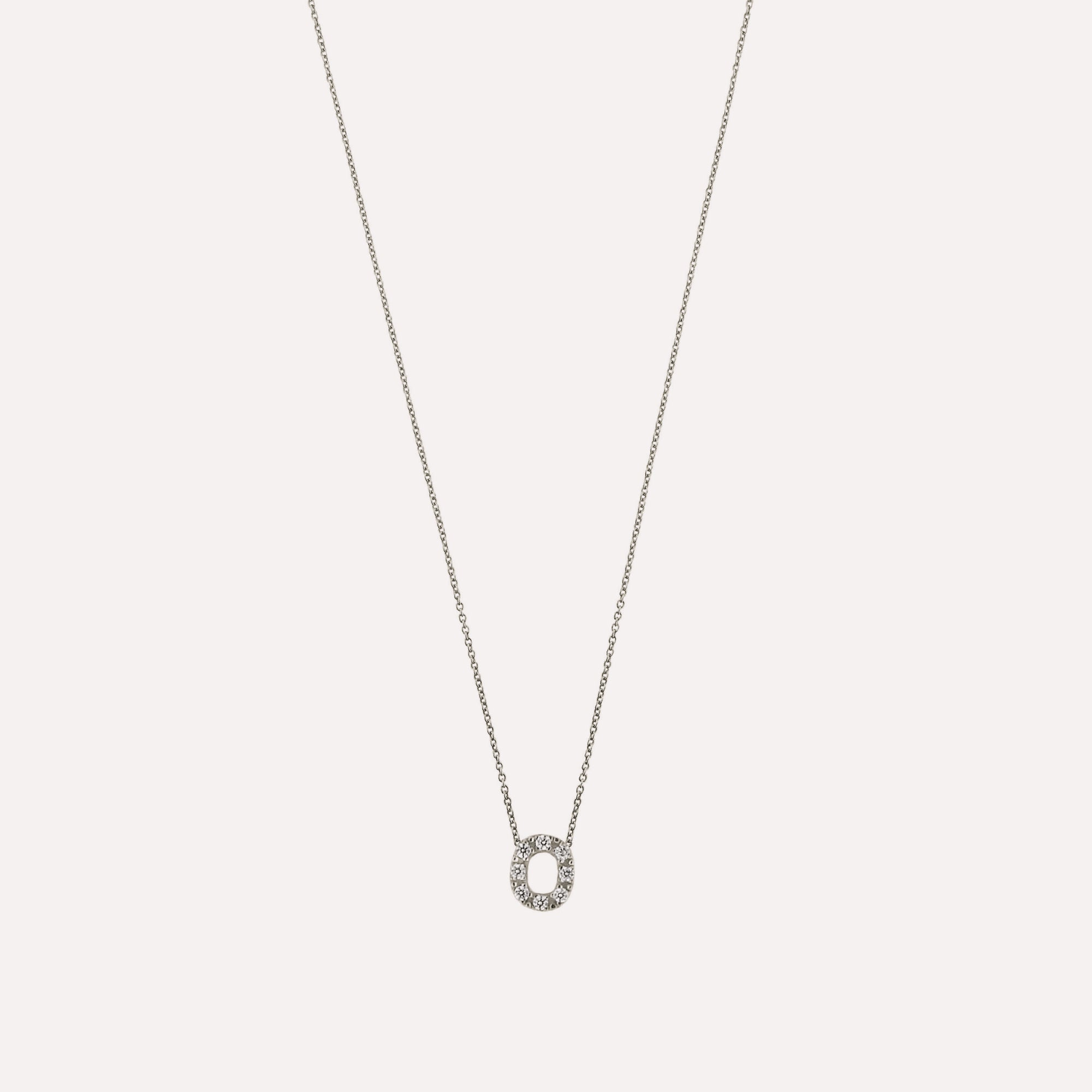 Colar letra inicial em prata